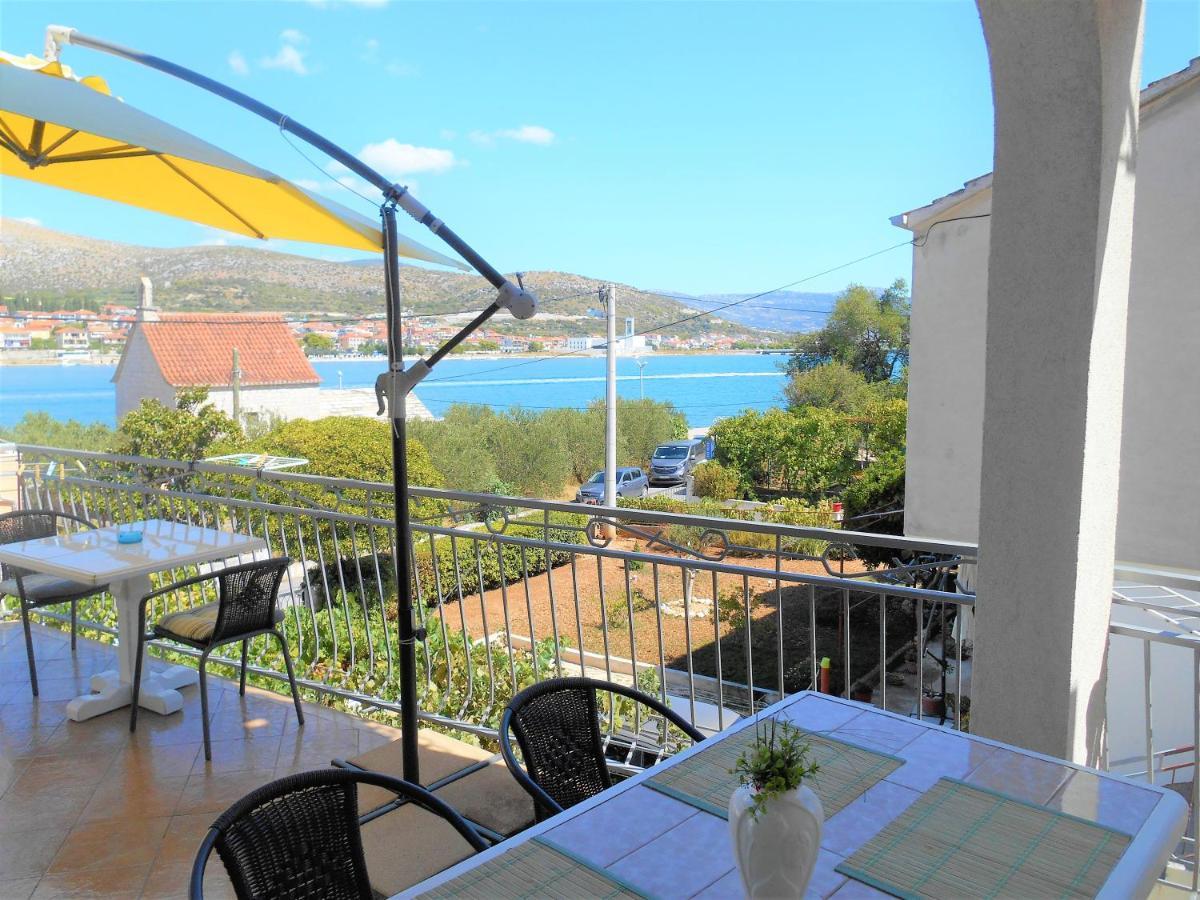 Apartments Bresan Trogir Exterior foto