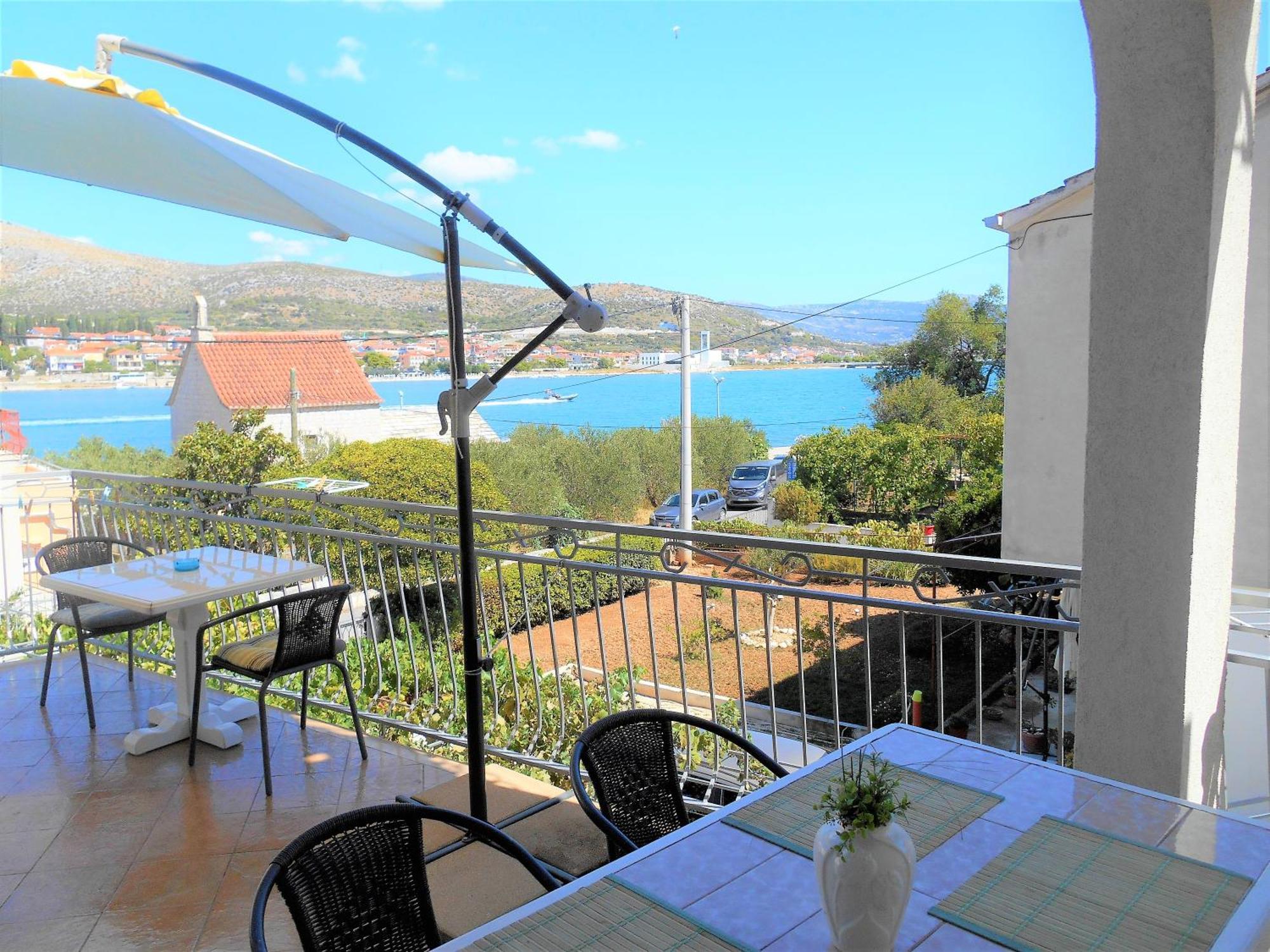 Apartments Bresan Trogir Habitación foto
